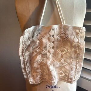 Vintage ivory crochet bag